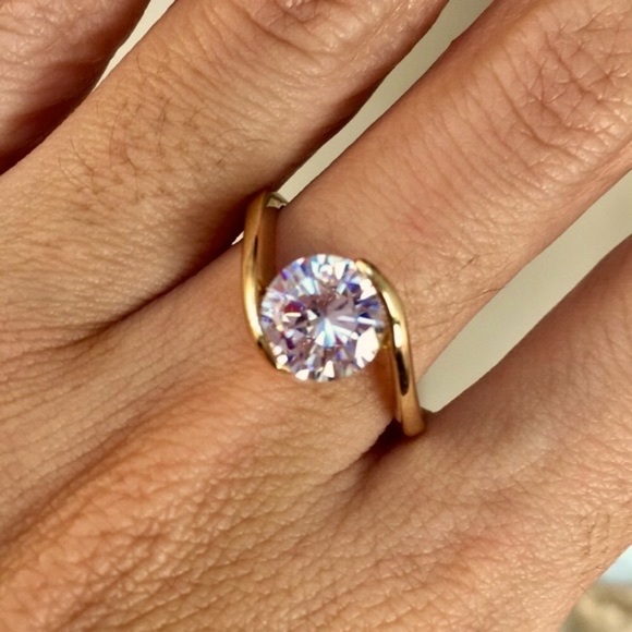 ❤️Beautiful Solitary Ring 2.0ct White CZ Ring - Picture 8 of 8